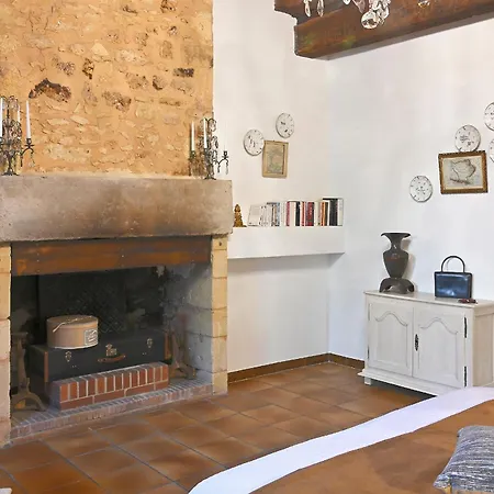 Bed & Breakfast D'hotes De L'ancienne Gendarmerie De Cadouin