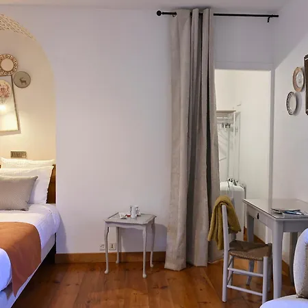 Bed & Breakfast D'hotes De L'ancienne Gendarmerie De 3*