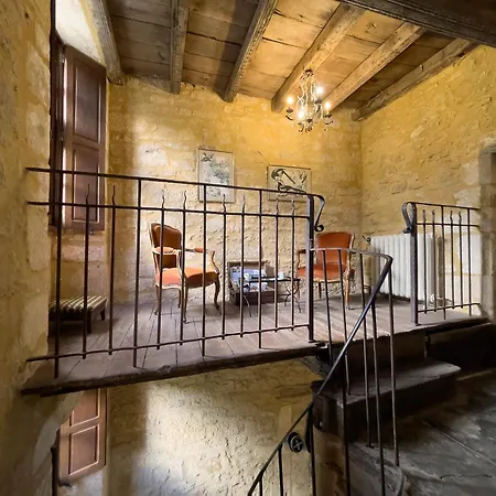 D'hotes De L'ancienne Gendarmerie De