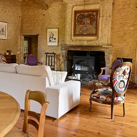 D'hotes De L'ancienne Gendarmerie De Bed & Breakfast